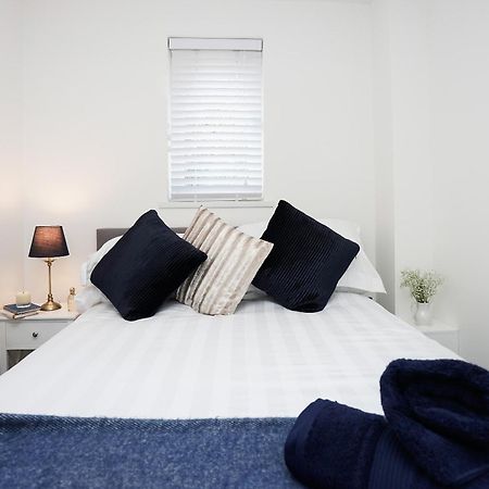 Lucas Apartment Sudbury  Exterior photo